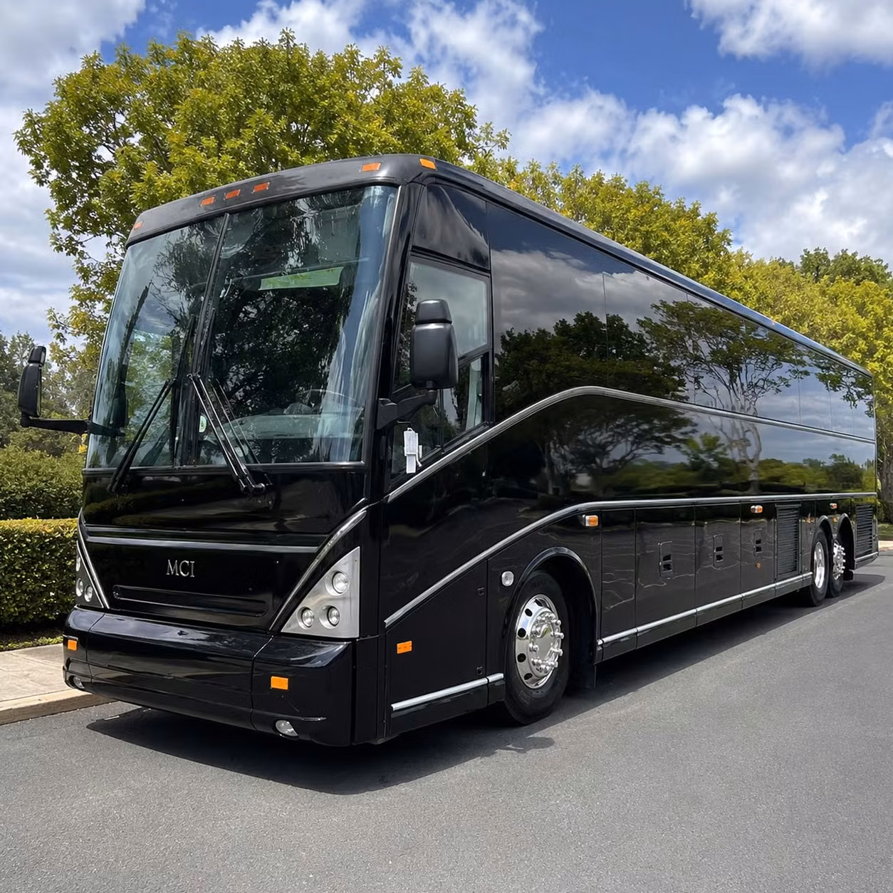 corporate and group concert shuttles for visalia businesses and organizations
