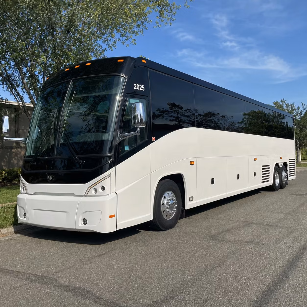 multi day bus rentals from visalia for tournaments retreats and group travel