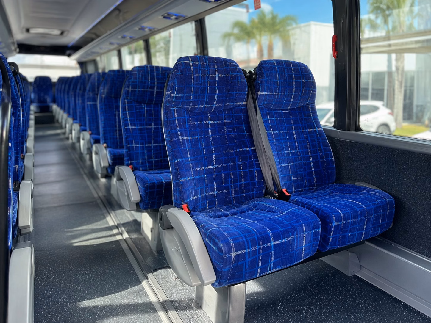 shuttle guests between visalia wedding venues without the parking headache